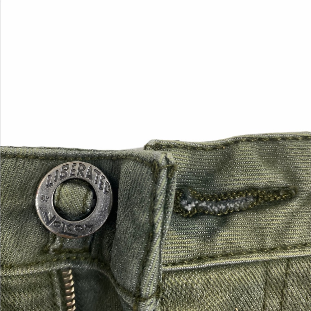 Volcom Shorts - image 4